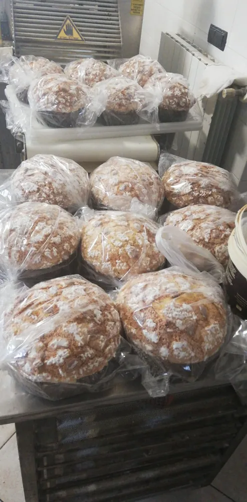 Pagnotte di pane confezionate in sacchetti